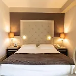 Western Perla Del Porto Hotel 4*