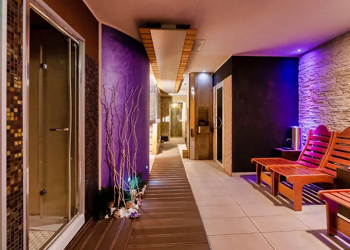 Western Perla Del Porto Hotel 4*