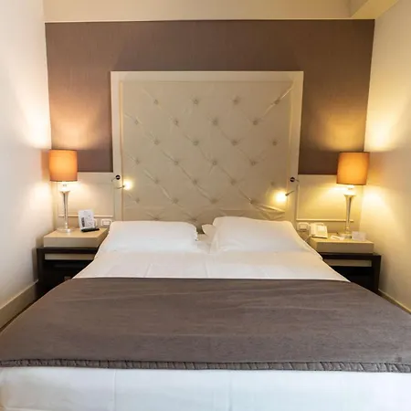 Western Perla Del Porto فندق كاتانزارو