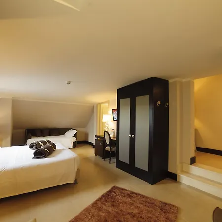 Hotel Western Perla Del Porto 4*