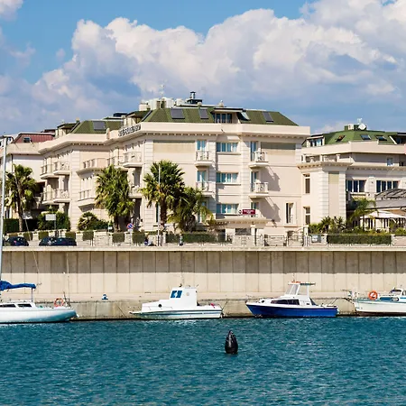 فندق Western Perla Del Porto كاتانزارو